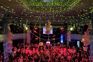 30 PLUS Silvesterparty im Zoo-Gesellschaftshaus – Exklusives Party- & Hotelpaket 
