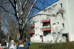 Architekturführung im Rahmen von 100 Jahre Neues Frankfurt - Siedlung Riederwald